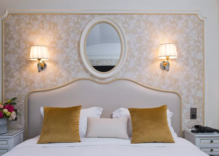 Hôtel Saint-Pétersbourg Opéra&Spa